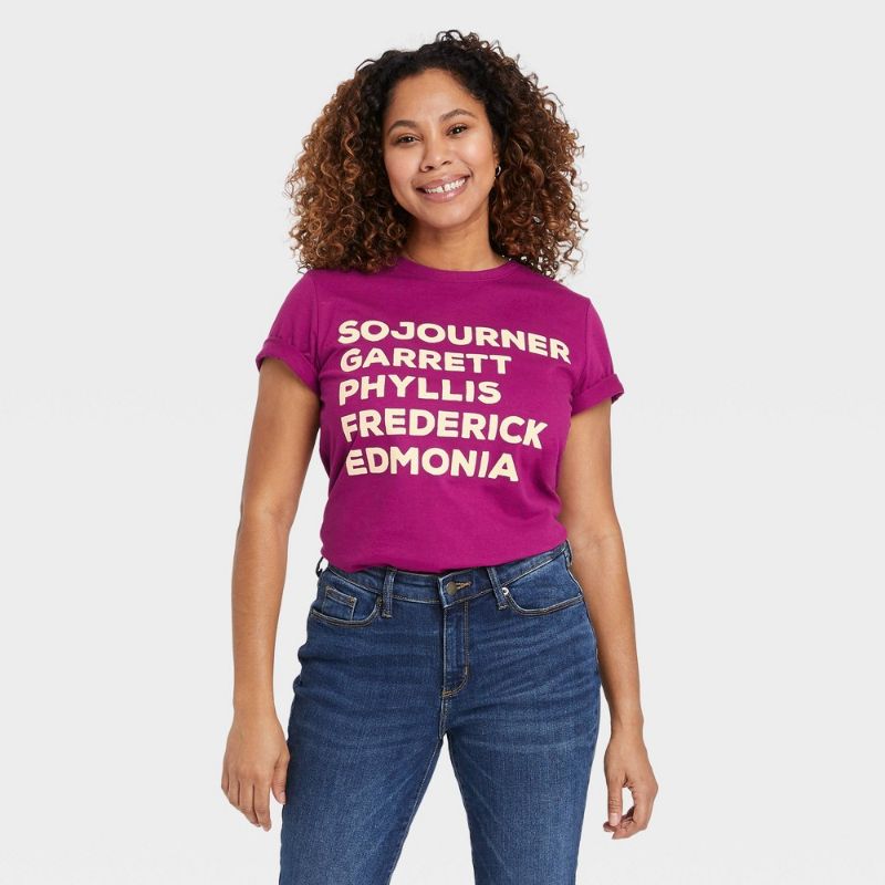 Photo 1 of 5pcks of Black History Month Women's Historical Names Short Sleeve T-Shirt - Purple size medium
