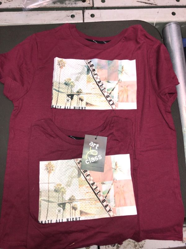 Photo 2 of 2pk Boy' 'urf All Day, Kate All Night' Graphic Hort Leeve T-hirt - Art Cla™ Maroon--Size M(8/10)
