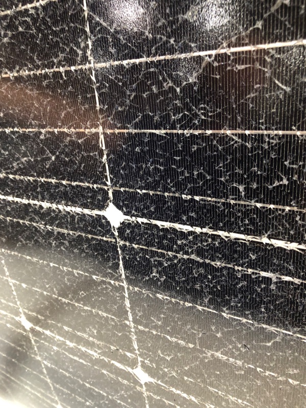 Photo 2 of (DAMAGED)ECO worthy solar module ECOM-195W
**SHATTERED**