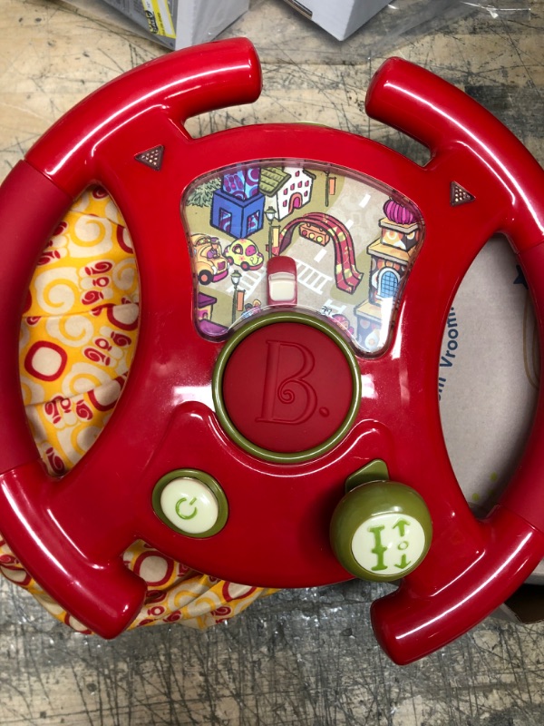 Photo 2 of B. Toys Toy Steering Wheel YouTurns - Lights & Sounds
