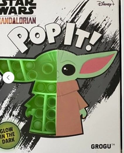 Photo 2 of Chuckle & Roar Pop It! Fidget Toy, Pack of 3 / 1(Baby Yoda - Glow in the Dark) 2(Darth Vaders)

