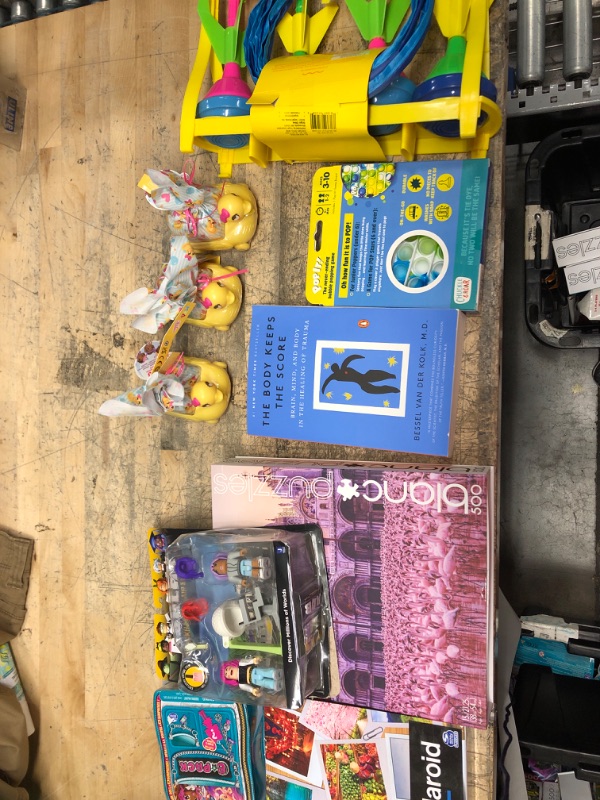 Photo 1 of 10 ITEM BUNDLE OF TOYS