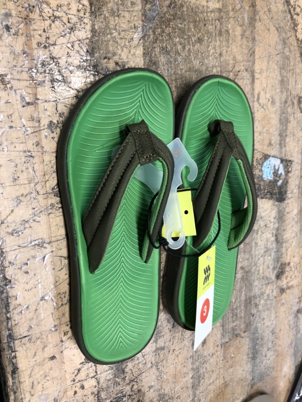 Photo 1 of All In Motion Boys' Sterling Slip-On Thong Sandals Olive Green Size 3  