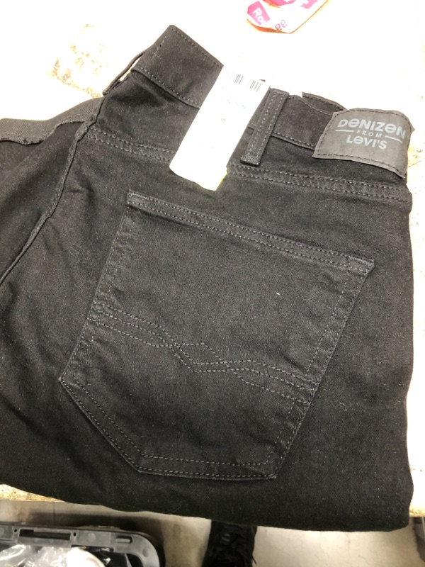 Photo 2 of 38- DENIZEN® from Levi's® Men's 9" Slim Fit Jean Shorts 