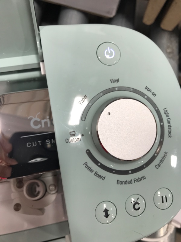 Photo 1 of **TESTED** Cricut explore air 2 mint PRINTER/CUTTER