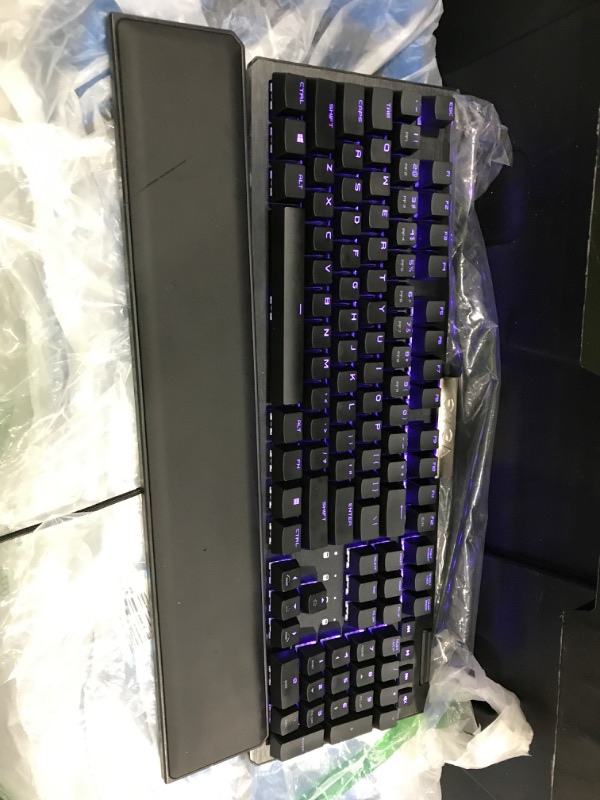 Photo 2 of EVGA Z15 RGB Gaming Keyboard, RGB Backlit LED, Hotswappable Mechanical Kailh Speed Silver Switches (Linear), 821-W1-15US-KR
