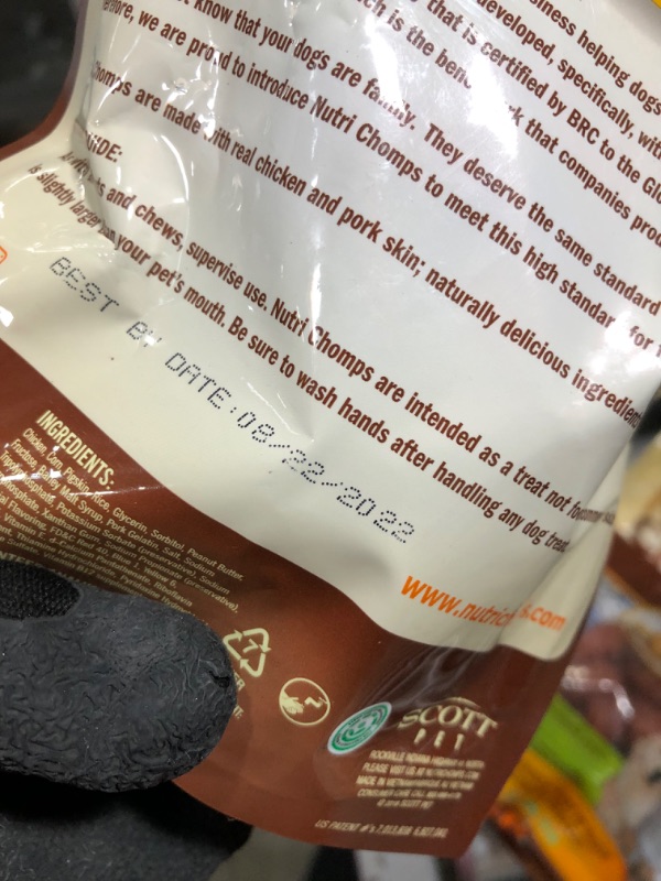 Photo 3 of *EXPIRES Aug 2022*
Nutri Chomps Peanut Butter Mini Knot Dog Treats - 5.08oz (2 pcks)