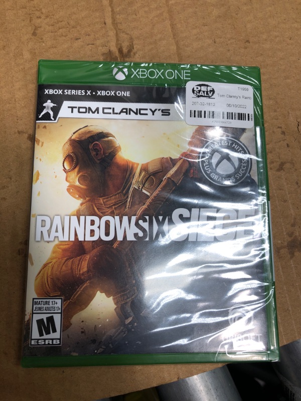 Photo 2 of Tom Clancy's Rainbow Six: Siege - Xbox One 
