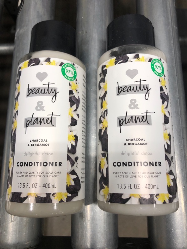 Photo 1 of (x2) Love Beauty & Planet Cleansing Conditioner Charcoal & Bergamot 13.5 oz
