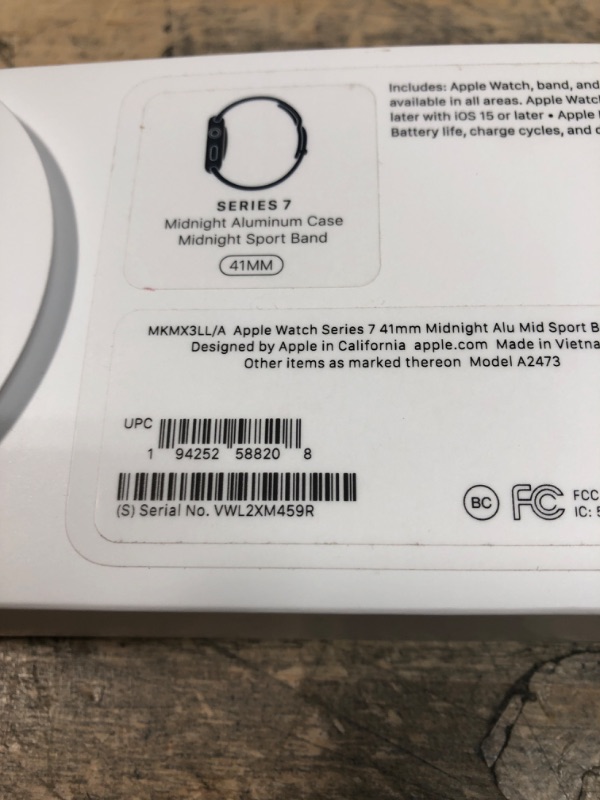 Photo 4 of Apple Watch Series 7 (GPS) - 41 mm - midnight 

