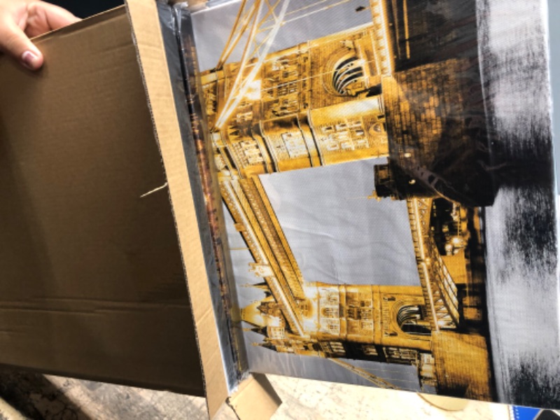Photo 1 of 3Pcs Urban Landscape Framed Wall Art Eiffel Tower Golden Gate Bridge Pictures Painting for Wall Canvas Prints Decor for Living Room Bathroom Bedroom...
