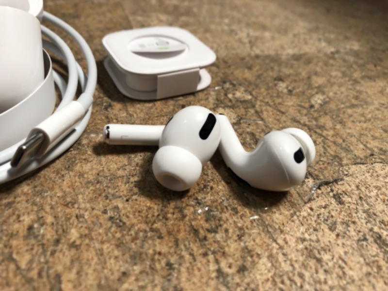 Photo 4 of Apple AirPods Pro Wireless Earbuds