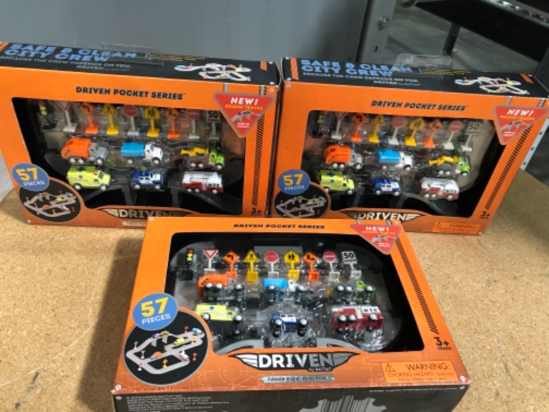 Photo 2 of (3 pack) DRIVEN – Track Playset with Toy Trucks – Safe & Clean City Crew (57pc) – Pocket Series
