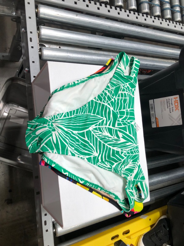 Photo 1 of 2 BIKINI BOTTOMS SIZE LARGE 