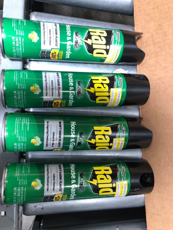 Photo 2 of ***4 Pack*** Raid House & Garden Bug Killer Spray - 11 Oz
