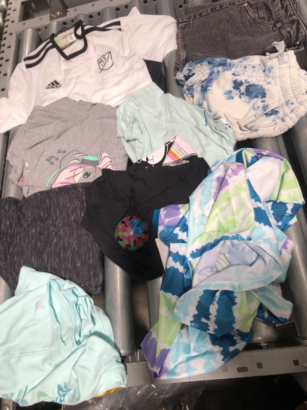 Photo 1 of Kids clothes sizes 6/7/10/12 ***10 items*** 
