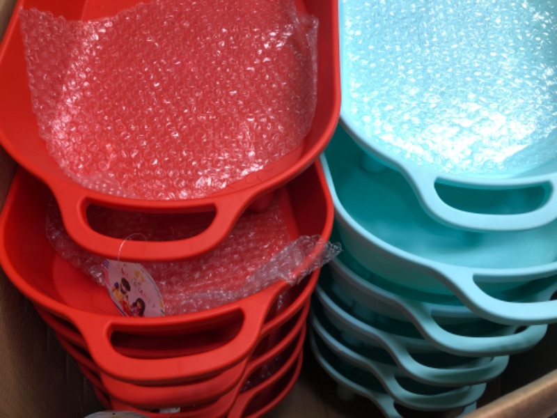 Photo 2 of 12 PACK
Water table-mini RED & TEAL