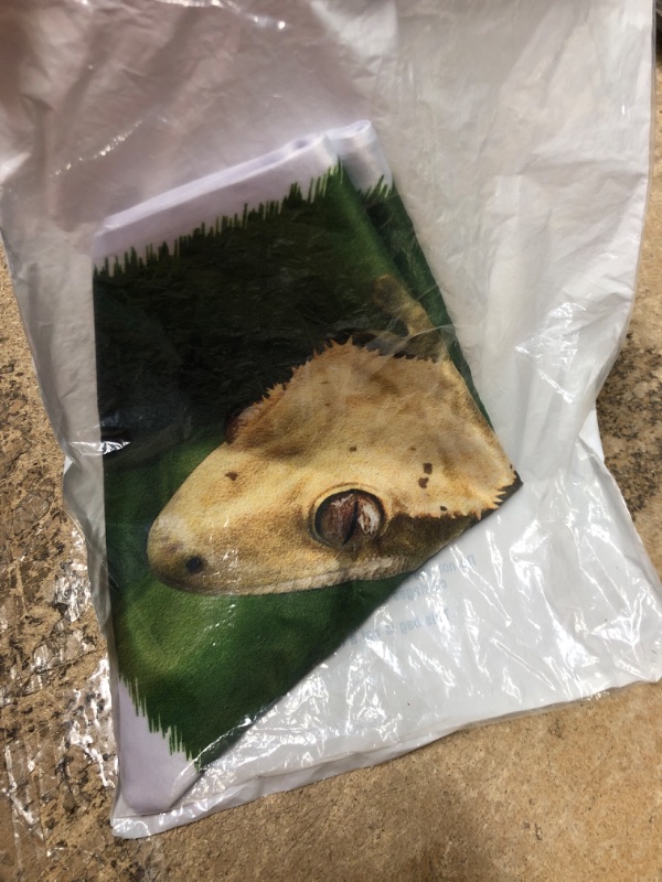 Photo 2 of 3D Rose New Caledonian Crested Gecko Lizard-Na02 Mpr0086-Maresa Pryor Design Pillowcase, 16" x 16"
