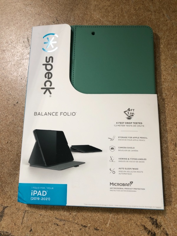 Photo 2 of Speck Balance Folio Protective Case for Apple iPad 10.2-inch - Green
