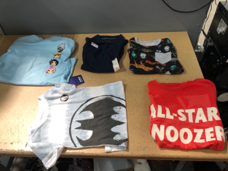 Photo 1 of 5 Items Boy's Tops Bundle (xs,xs,xl,xl, m)
