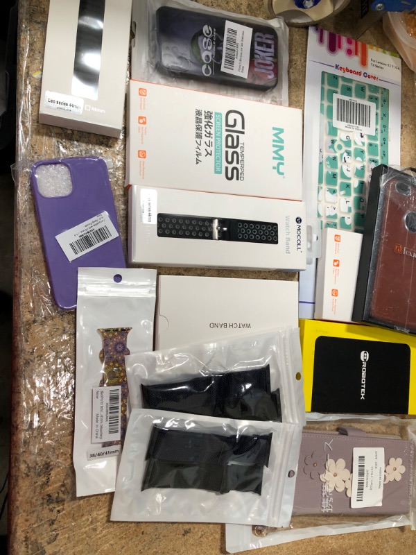 Photo 1 of BUNDLE OF ASSORTED PHONE AND ELECTRONIC ACCESSORIES (14