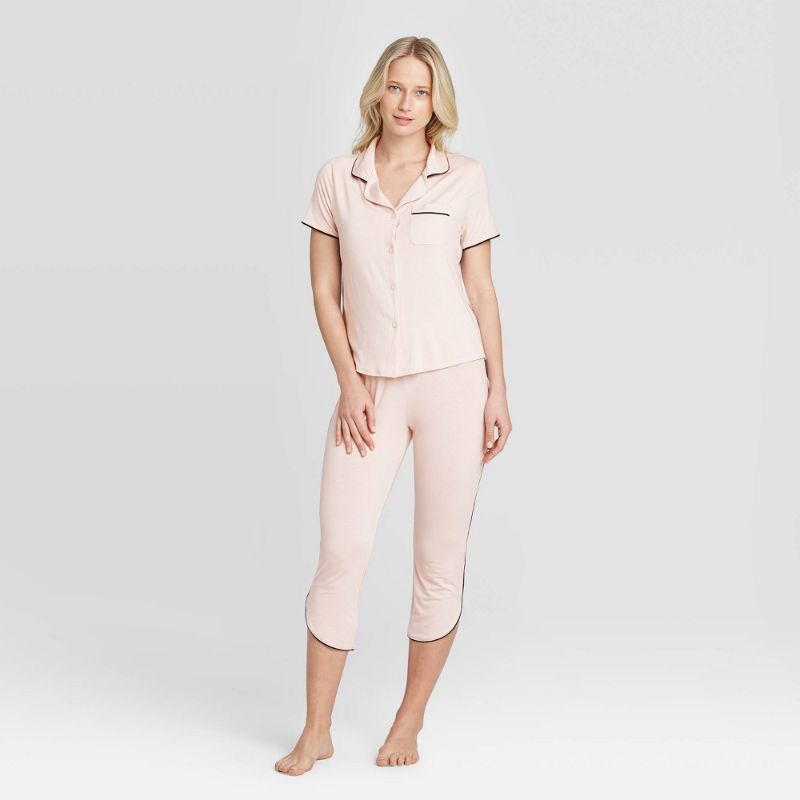 Photo 1 of ***Size: S*** Women' Beautifully Oft Notch Collar Cropped Pajama Et - Tar Above™
