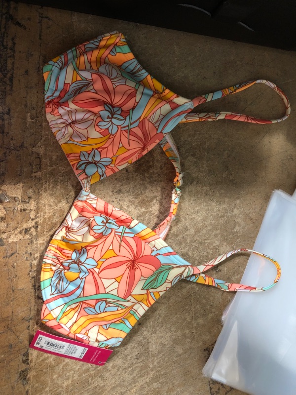 Photo 2 of Juniors' Underwire Bikini Top - Xhilaration™ Floral Print - XL 
