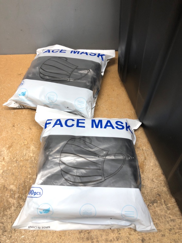 Photo 2 of 100Pcs Disposable Face Masks
PACK OF 2