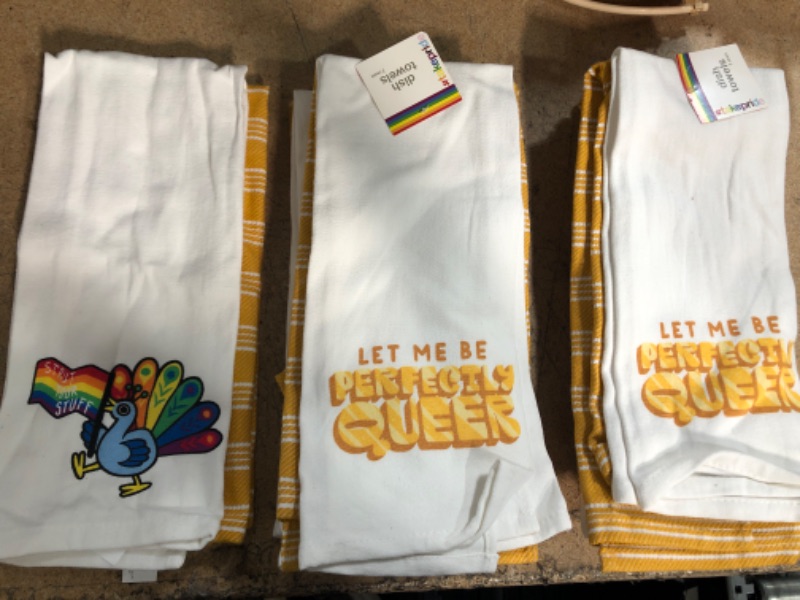 Photo 1 of (X7) 2 PACK PRIDE DISH TOWELS
