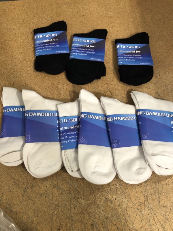 Photo 2 of (X6) Medium White Womens Diabetic Socks 
(x3) Medium Black Womens Diabetic Socks