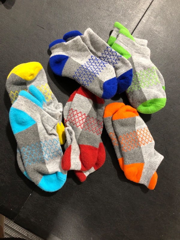 Photo 1 of 6 pack of kids socks