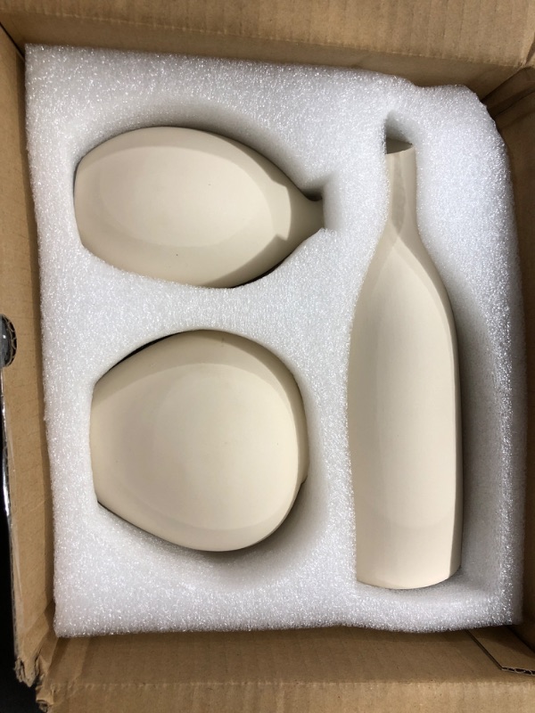 Photo 2 of Abbittar Ceramic Vase Set of 3