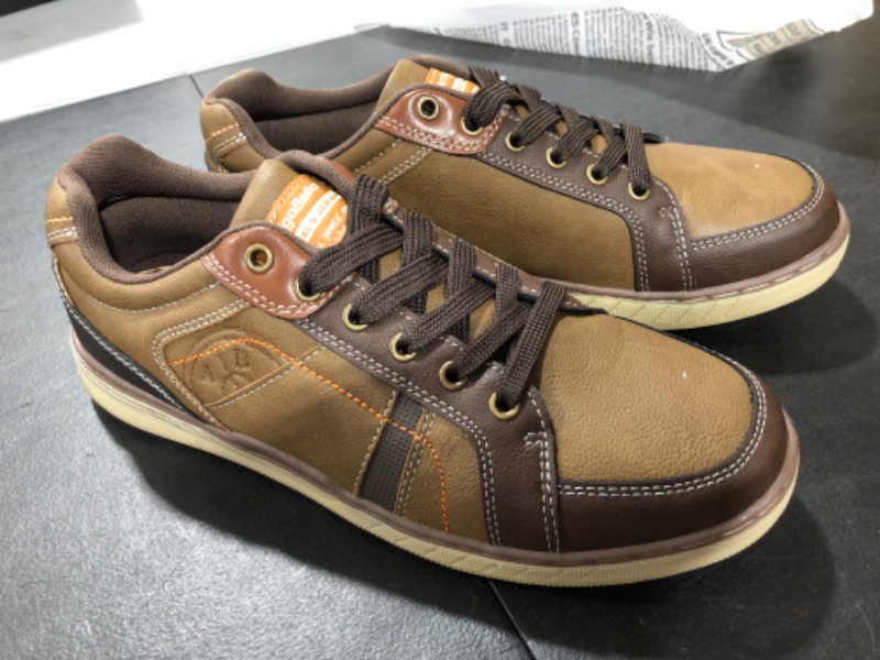 Photo 1 of ASTERO Mens Casual Shoes Leather Fashion Sneakers Slip On Lace Up Classic Walking Shoe, SIZE 7