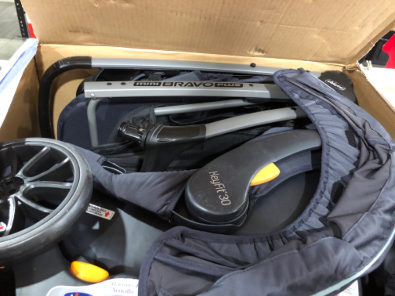 Photo 2 of Chicco Mini Bravo Plus Travel System - Midnight