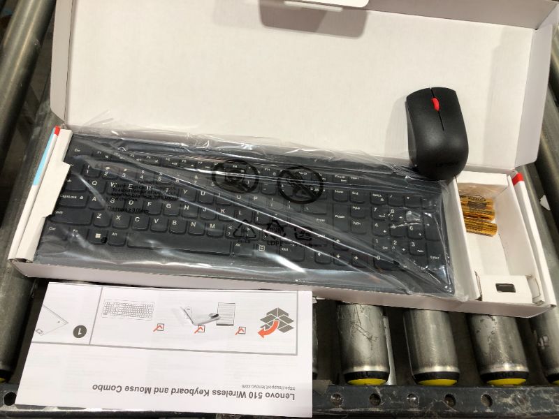 Photo 2 of Lenovo 510 Wireless Combo Keyboard & Mouse