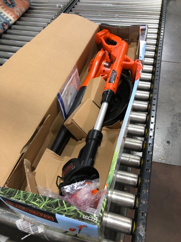 Photo 2 of BLACK+DECKER 20V MAX* POWERCONNECT 10 in. 2in1 Cordless String Trimmer/Edger + Sweeper Combo Kit (LCC222)
