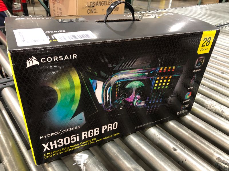 Photo 6 of Corsair Hydro X Series iCUE XH305i RGB PRO Custom Cooling Kit (Hardline CPU Cooling Loop, CPU Water Block, D5 Pump/Reservoir Combo, Radiator, 3x RGB Fans, iCUE Software Control) White
