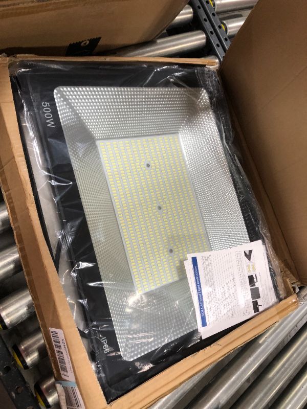 Photo 1 of SOLLA 500W LED Flood Light