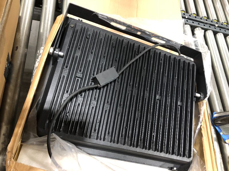 Photo 1 of SOLLA 500W LED Flood Light