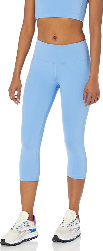 Photo 1 of Amazon Essentials Women's Active Sculpt Mid Rise Capri Legging
M