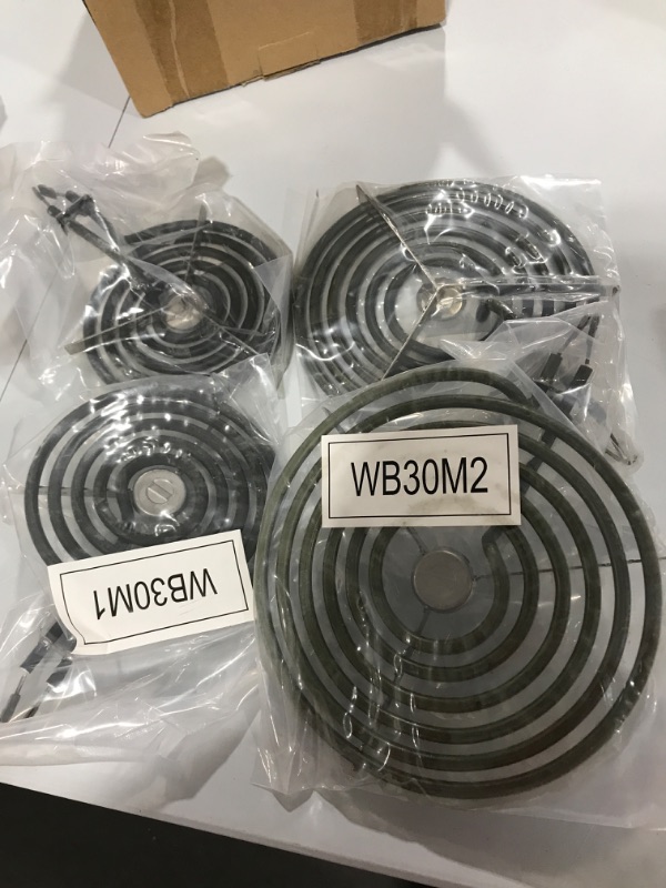 Photo 2 of 4 Pack 2 WB30M1 (6") and 2 WB30M2 (8") Range Stove Top Surface Element Burner Unit Set