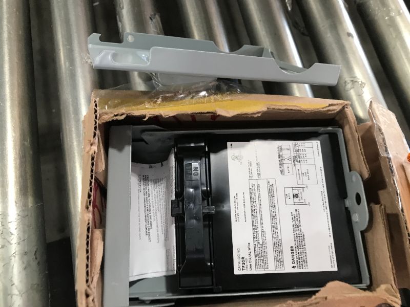 Photo 1 of 30 Amp 120/240-Volt 240-Watt Fused AC Disconnect