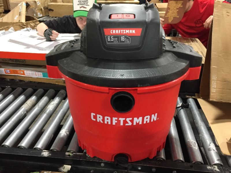 Photo 2 of Craftsman CMXEVBE17595 16 Gallon 6.5 Peak HP Wet/Dry Vac
