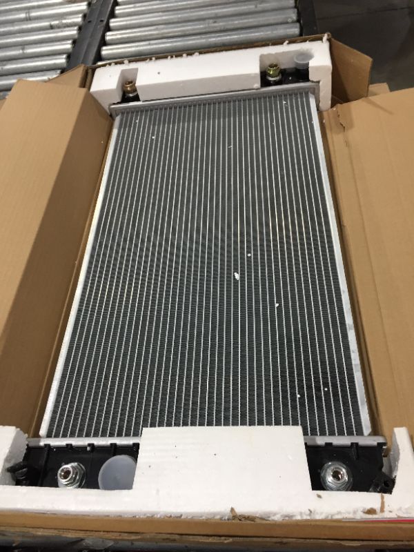 Photo 2 of AUTOSAVER88 Radiator Compatible with GMC Chevy Blazer S10 Jimmy Sonoma Hombre Bravada 4.3L V6 ATRD1012
