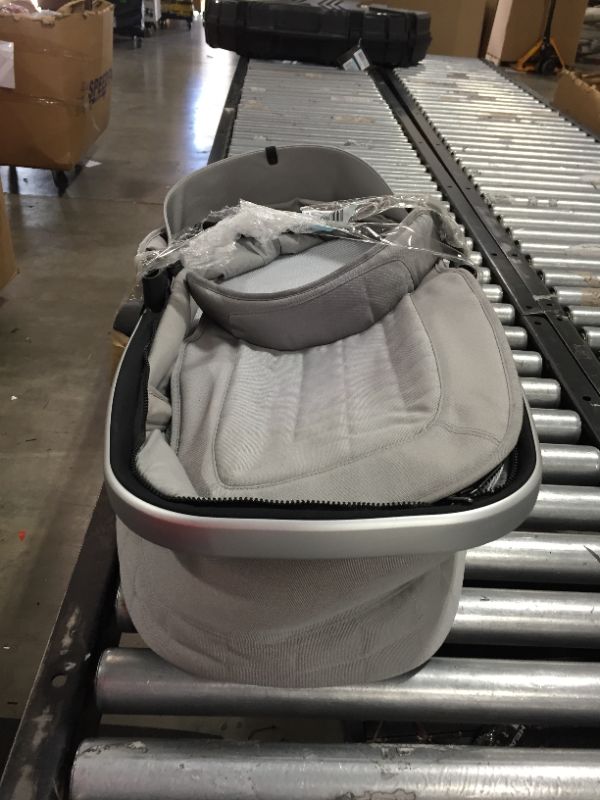 Photo 3 of Joolz Hub Bassinet - Stunning Silver
