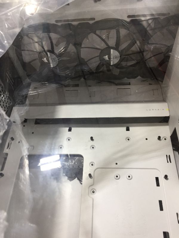 Photo 1 of Corsair iCUE 4000X RGB Mid-Tower ATX PC Case - White (CC-9011205-WW)