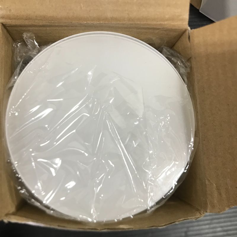 Photo 1 of 50 Pieces Clear Circle Acrylic 0.08 Inch Thick Round Acrylic Blanks Acrylic Discs Round Acrylic Panel for Picture Frame Painting DIY Crafts (4 x 0.08 Inch)
