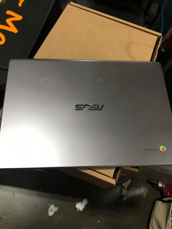 Photo 3 of ASUS Chromebook 11.6" HD, Intel Dual-Core Celeron N3350 Processor (Up to 2.4GHz) 4GB RAM, 32GB eMMC Storage, Grey
SCREEN DOES NOT TURN ON