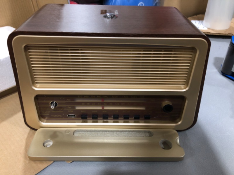 Photo 2 of Memory Loss One Button Radio/Large Analog Retro Style Dementia Radio/Size: 11.75" w x 7.25" h x 6.25" d
