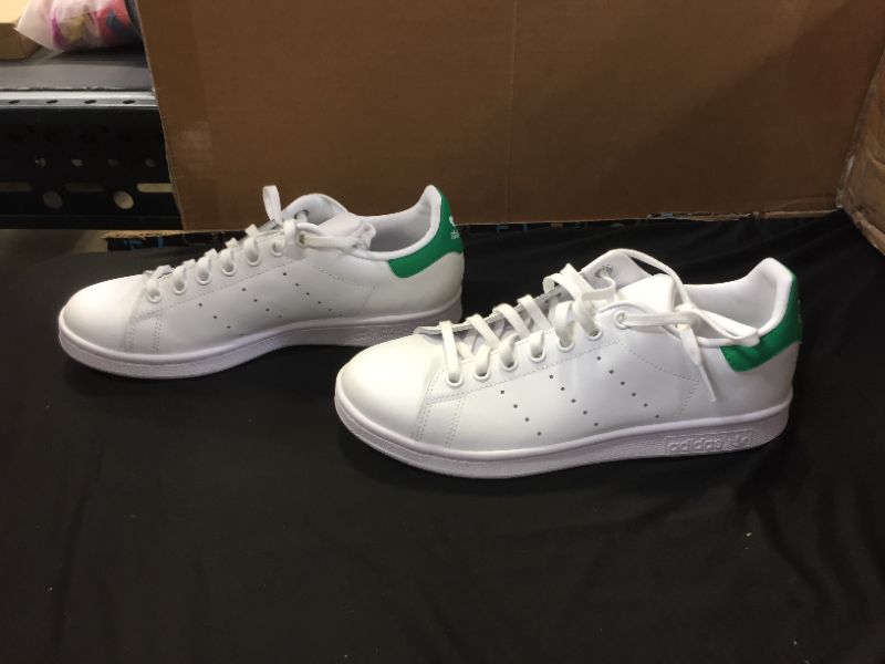 Photo 3 of adidas Originals Juniors Stan Smith Sneaker SIZE 5.5